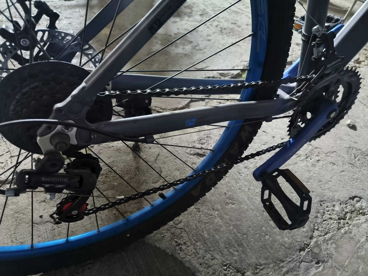 مكاني بغداد البياع  قياس ٢٩  ما صار شهر عندي الباسكل سريع ونضافته ٩٩ سعره ١٦٠ قفل رقمي ‏‪***********‬‏ وات ساب هم موجود أن شاءالله
