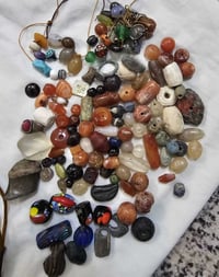 احجار • مسابيح • للبيع