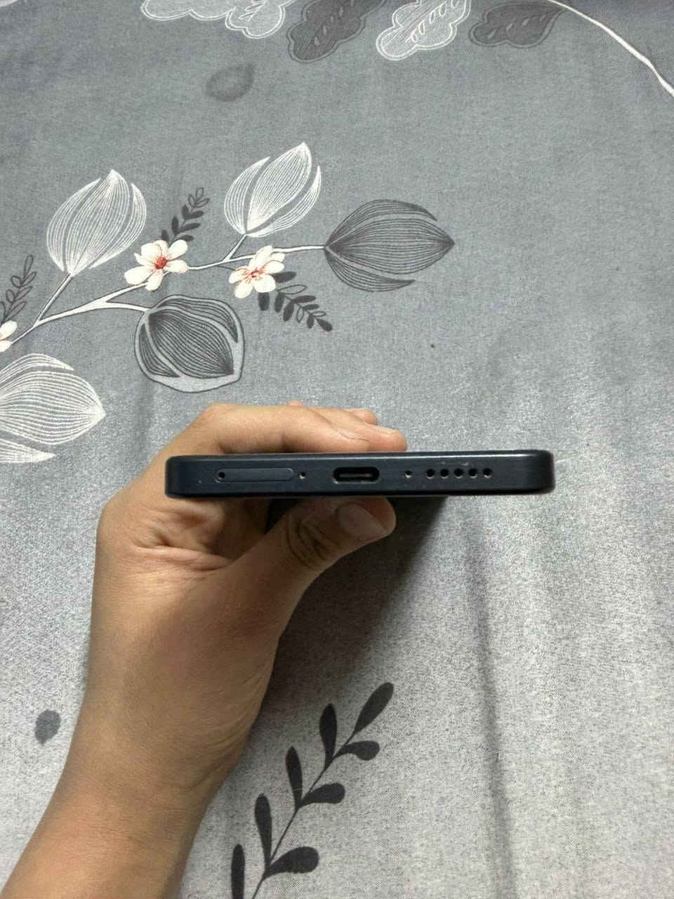 للبيع شاومي بوكو x7 برو
لون اسود 
جديد مستخدم شهرين 
بطارية 98
مع كامل الملحقات 
كارتونة 
مع شاحنة 90 واط شحن سريع
شاشة 120 هرتز، في بوبجي 120 فريم
كاميرا 50 ميكابكسل
سعر: 390 الف وبي مجال
مكان: بغداد الدورة حي الوادي
رقم: ***********
