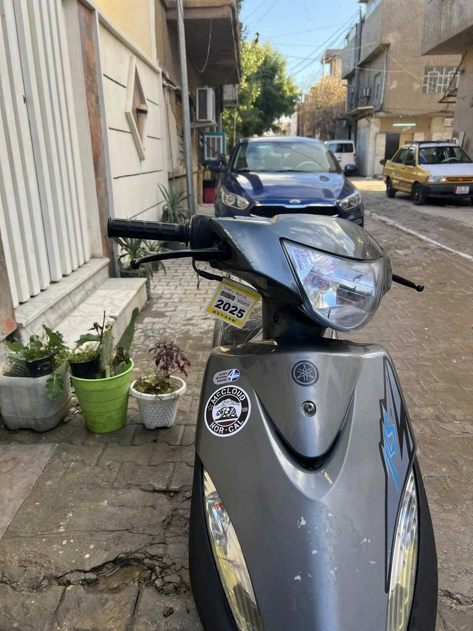 دراجة خير من اللة نكرة سلف تجي تشوف بعينك نضافتهة
محرك مكفول كهربائيات كلها شغالة 750وبيها مجال 
مكاني الحرية 
***********
