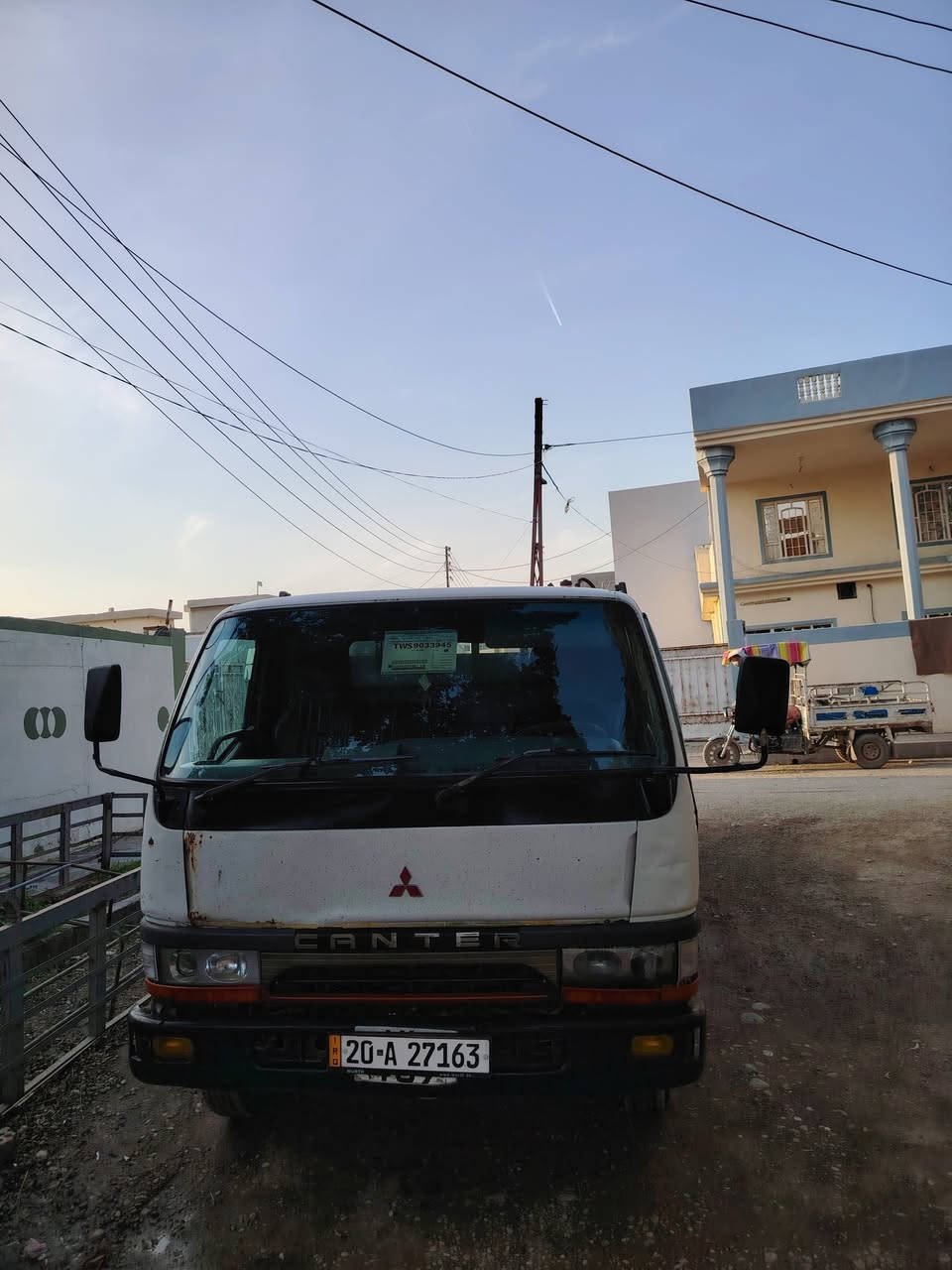 سلام عليكم بسب الوعود الكاذبه كنتر للبيع مديل 97 طول 5متر محرك مكفول رقم دولي ديالى انكليزي تحويل مباشر سعر 100وبي مجال الطيبين رقم الموبايل ***********
