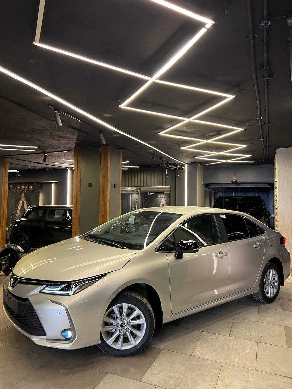 Toyota corolla 
(الفئه الثالثة)Smart
Model 2026 
Zeroo
1600cc
120Hp
Keyless entry 
Start engine 
Sensors parking 

تحكم بالطاره 
كاميرا خلفيه 
شاشة 8 بوصه 
جنوط 16 انش
مرايات ضم 
تكيف خلفي 

لون فضي فرش اسود 

بسعر مميز جدا 
للتواصل 
01025324859

متاح ايضا 
2026 الفئة الخامسة ابيض فرش اسود & فضي فرش اسود القاهرة, مصر


**إذا كنت صاحب هذا الإعلان وتريد حذفه لأي سبب، رجاءا أرسل رسالة إلى الدعم الفني**