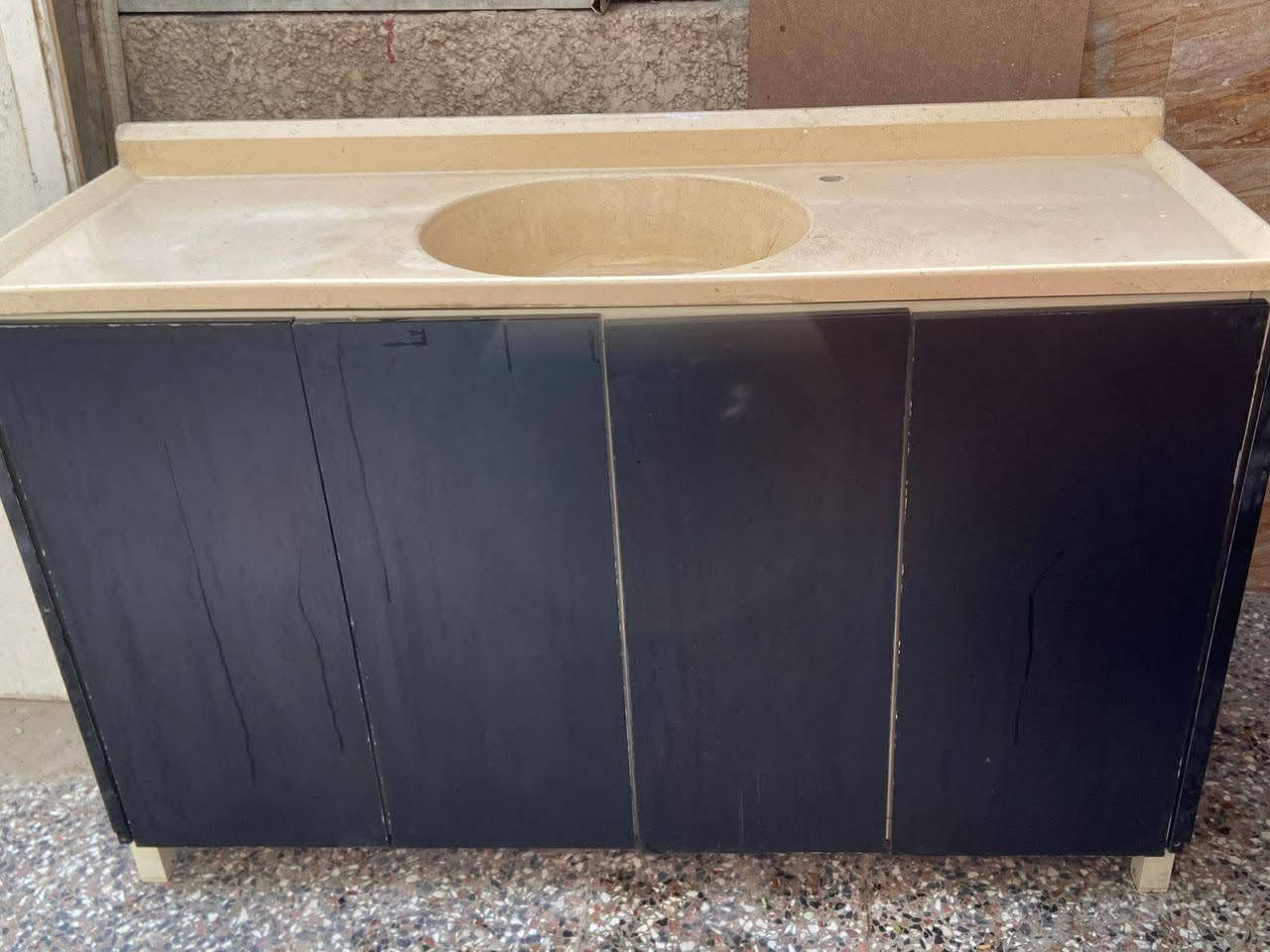 #يا الله... تصفية مجمع اثاث منزلية مستخدمة شرط النظافة والشغل واسعارهن مناسبة جدا... الشراي يدز صورة خاص ويتفضل خاص 

العنوان // بغداد __ الكرخ __ مقابيل كراج البياع 

#متابعة للحساب فضلا ___ بغداد, العراق


**إذا كنت صاحب هذا الإعلان وتريد حذفه لأي سبب، رجاءا أرسل رسالة إلى الدعم الفني**