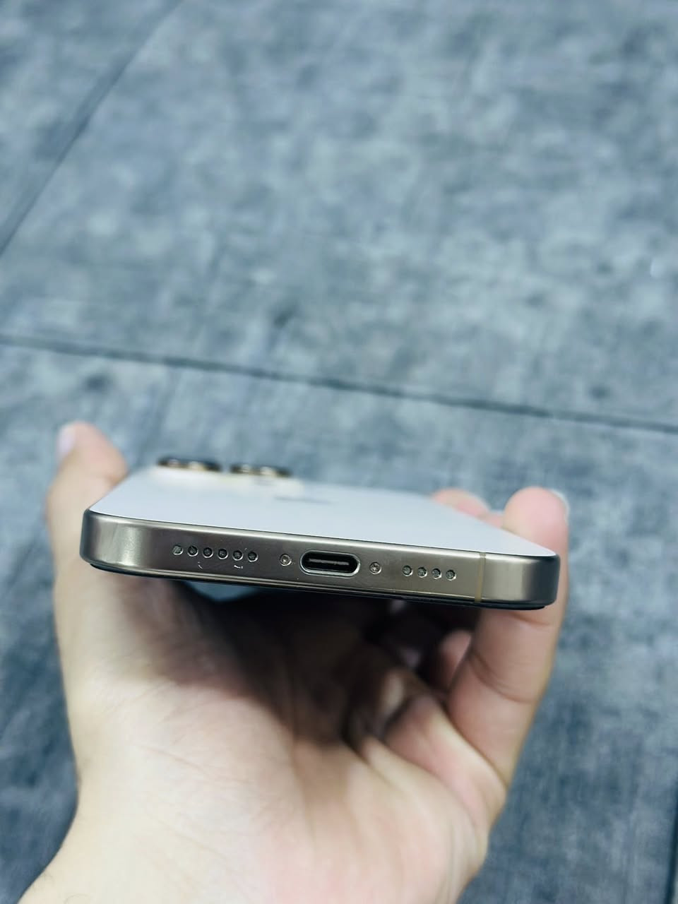 السلام عليكم
ايفون 16 برو ماكس اريده مراوس بأيفون 17 برو ماكس ابو الشريحه الاكترونية وانطيكً فرق 

الايفون 16 مكفول من كلشي وجميع محلقاته موجوده الكارتون 

البطاريه 90 

الذاكرة 265 

***********

***********
