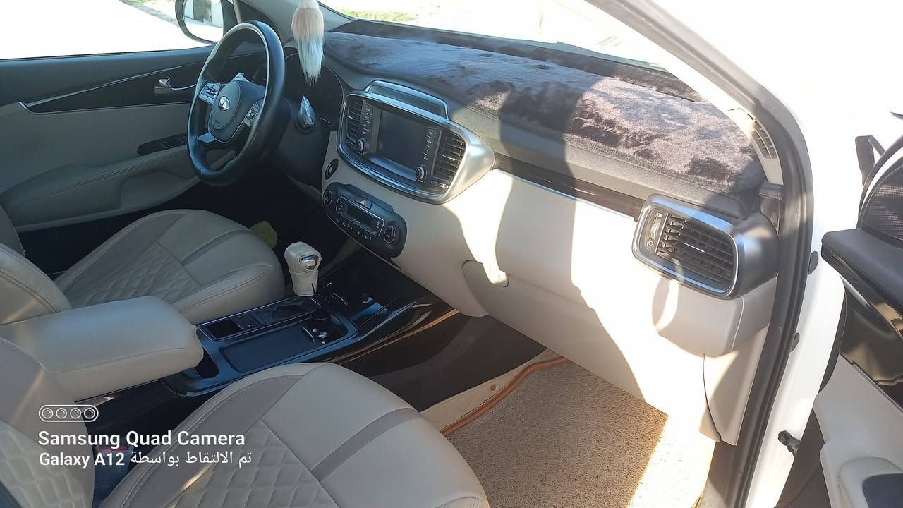 سورنتو ٢٠١٨ شكل العشرين رقم بغداد محرك سته سلندر ماشيه ٥٦ الف مكفوله كفاله عامه تخم تاير جديد صدر كير محرك كفاله على وضع الشركه السعر ٢٦٥ 
للإستفسار الاتصال على الرقم ***********
