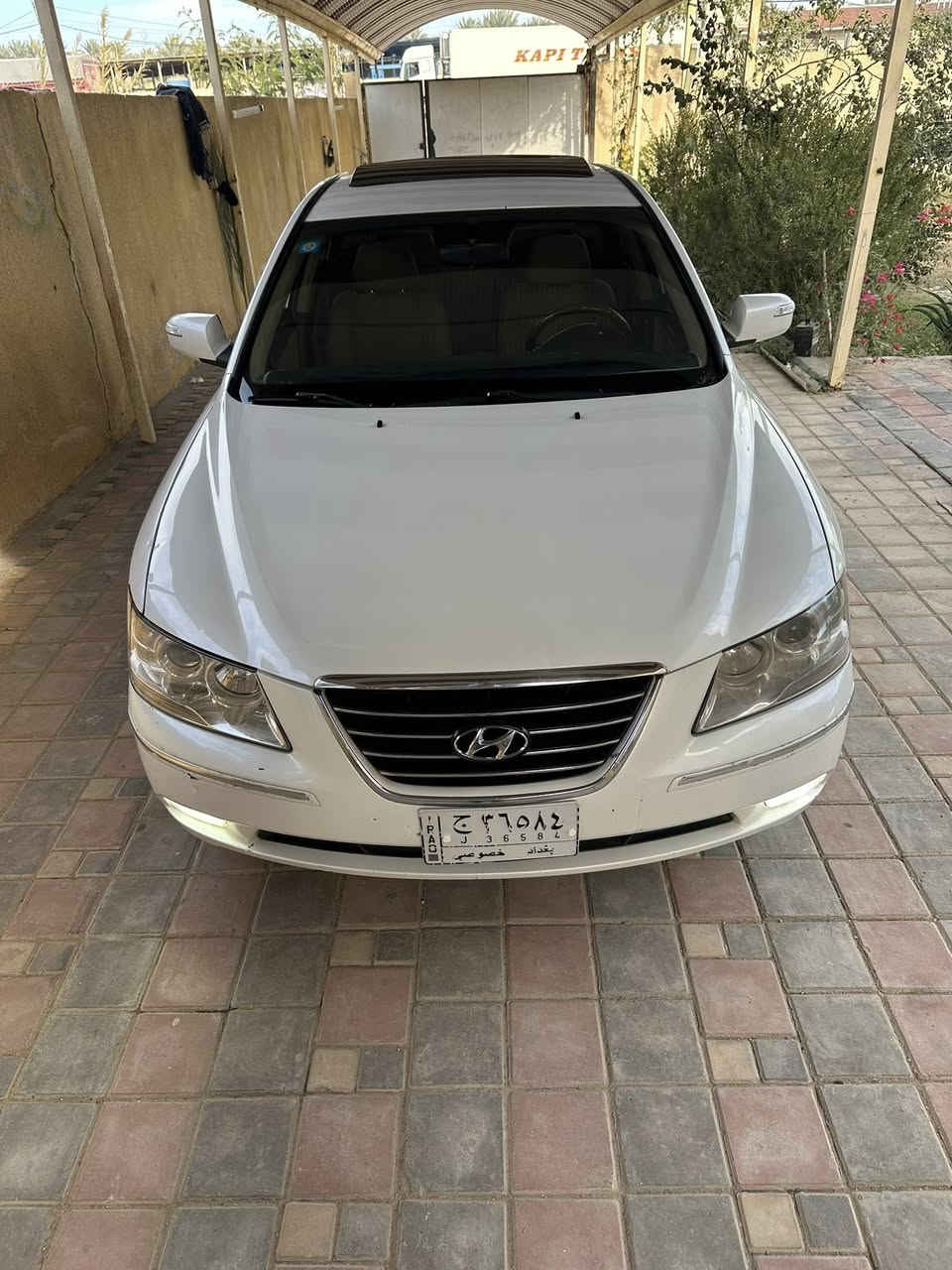 سوناتا ٢٠١٠ خليجي رقم بغداد جديدة السيارة وجاهزة من كلشي فوول مواصفات .
فتحة 
داخل بيجي
محرك ٢٤٠٠ دوش 
اشارة بالمري 
يدات نيكل 
تحكم سترين 
السيارة جاهزة من كير ومحرك وحدادية وتبريد خير من الله السيارة نظيفة جدا بيها صبغ جاملغ وبنيد وحافة باب بدون دواخل شرط السعر ١٢٢ مكاني كربلاء للاستفسار اتصال ***********
