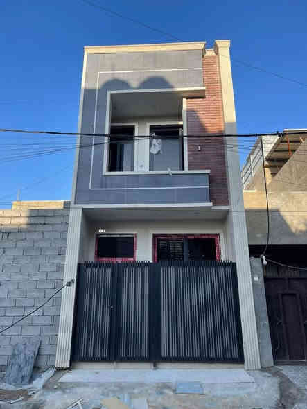 دار #للبيع زيرو مساحه ٥٠ متر
واجهه ٤ نزال ١٢ ونص يحتوي على
٣ نوم ومطبخ واستقبال وخدمات عدد 
٢ منوربغداد حي الجهاد ديوان المخابرات
الاستفسار ***********
