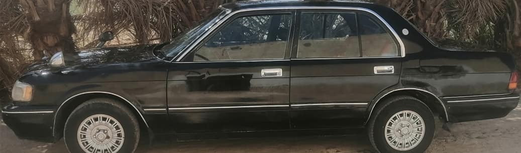 السلام عليكم كراون أرنب اسود للبيع مكينه وكير 2500 حداديه نظيفه تخم تاير باتري جديد رادتير جديده
رقم بغداد دولي 2030باسمي سعر 50 وبيه مجال
الهاتف ***********
الهاتف ***********
