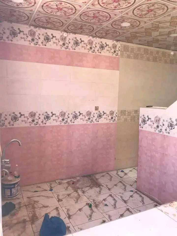 (ع..143 )
بيت للايجار  (50 متر) حي النداء شارع المجمعات عمود 54 خلف علوة تفاحه 
سعر الايجار 175 الف 
يحتوي على طابق واحد 
غرفه.  مطبخ   صاله   صحيات


**إذا كنت صاحب هذا الإعلان وتريد حذفه لأي سبب، رجاءا أرسل رسالة إلى الدعم الفني**