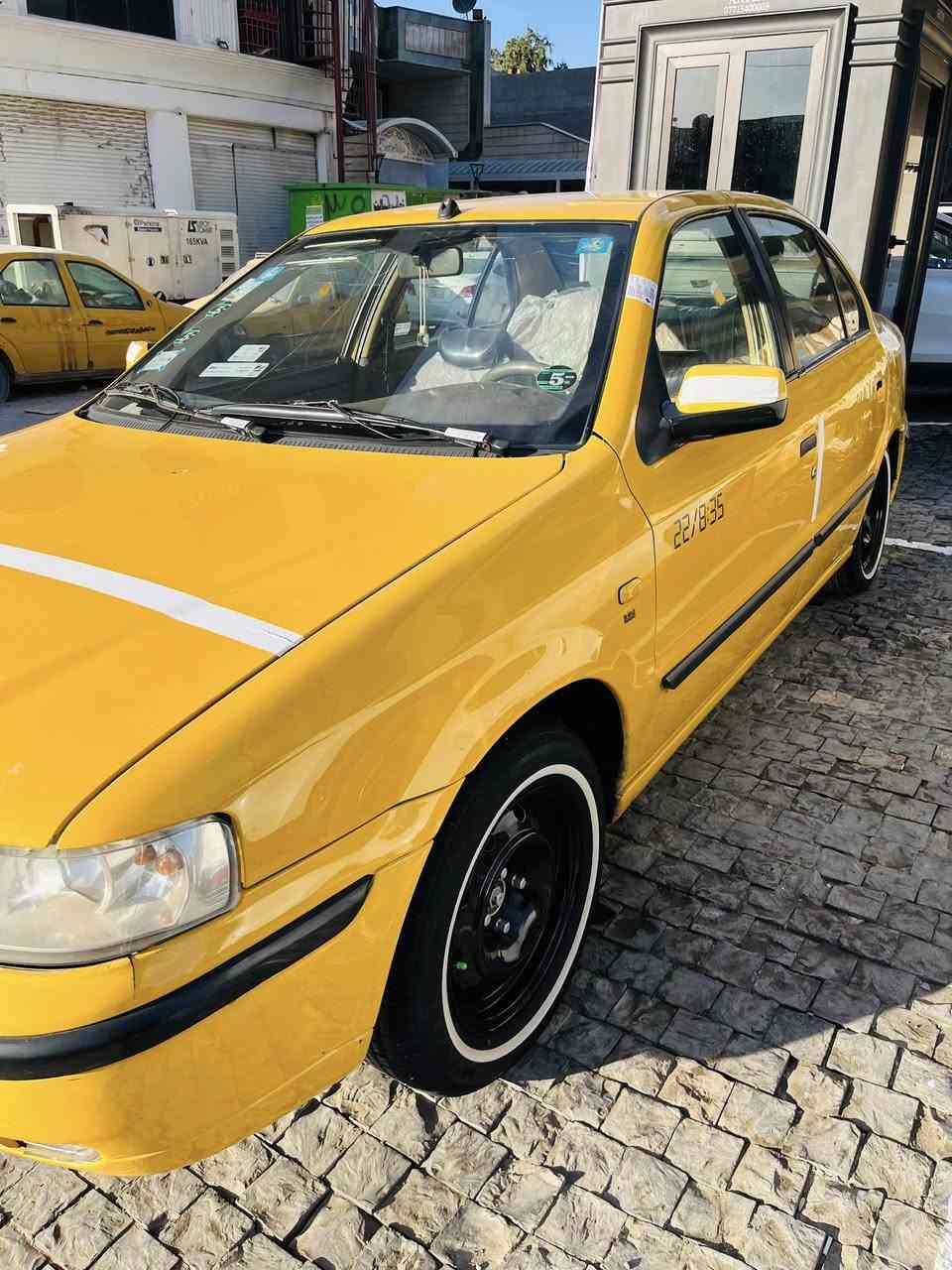 سلام عليكم سمند 2012 كير مكينة تبريد كلا جديد سيارة بيها بارد بل باب الخلفي وبل جاملغ الامامي فقط سيارة قطرة صبغ مابيها تخم تاير جديد سيارة حلوة دوشمة ولايلون سيارة بسمي مصفرة هيئة وغرامات سيارة جاهزة من كل النواحي مكاني بغداد الشعب  السعر 45 وبيها مجال للستفسار رقمي ***********
