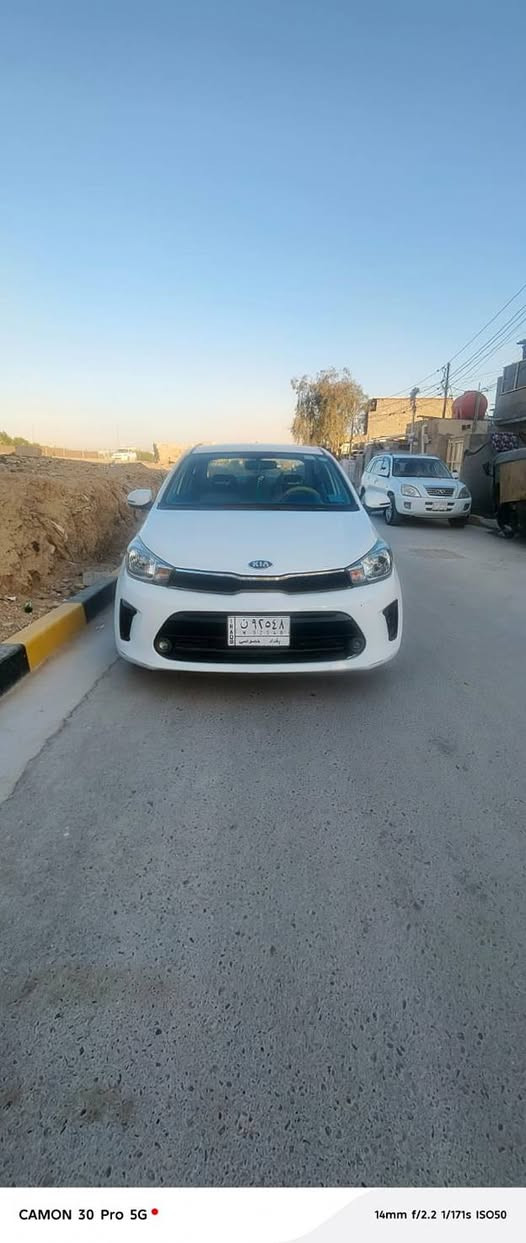 كيه بيكاس موديل 2020 استلام شركه مسدده وكامله تحويل مباشر سياره كامله مابيهه اي  نقص ضربتهه موضحه قبل وبعد التعديل 
مكينه 1400 
رقم بغداد 
باقي المواصفات معروفه 
السعر 100وبيهه مجال مكاني بغداد الشعب حي اور 
***********
