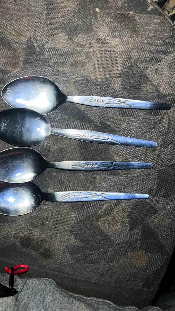 سلام عليكم اخوان عندي ذني الخواشيك ام سنبلة وبيها ختم اصلي يكولون ذني فضة اصلي للبيع اذا اكو احد يشتري


**إذا كنت صاحب هذا الإعلان وتريد حذفه لأي سبب، رجاءا أرسل رسالة إلى الدعم الفني**