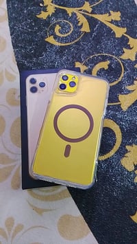 رمضان كريم ايفون 11 برو ماكس ذاكره 256 لون ذهبي مغلف ذهبي مبدل شاشه نف...