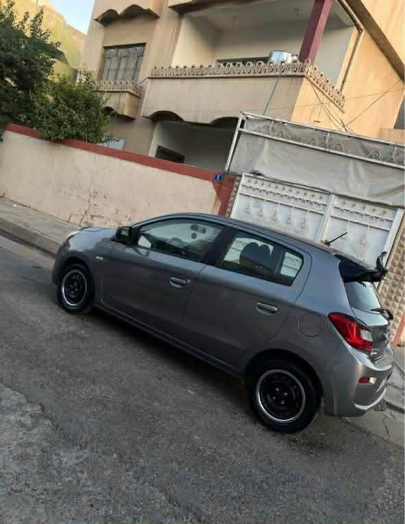 ميراج ٢٠٢٠ 
بێ بۆياغ 
٢ شوينى تعديله
٦٥ هەزار رۆشتووه
زۆر جوان و خاوێنە
 *********** رەقەم تەلەفۆن أربيل, العراق
