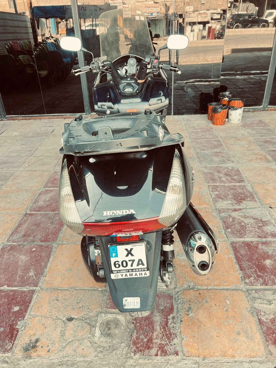 للبيع
سلفر ونج 400 مكينه مكفوله كفر بلادي 
بدون صبغ كلهه بلادي سعرهه 18 وبيهه مجال 
عنواني مدينه الصدر الورفلي ***********
