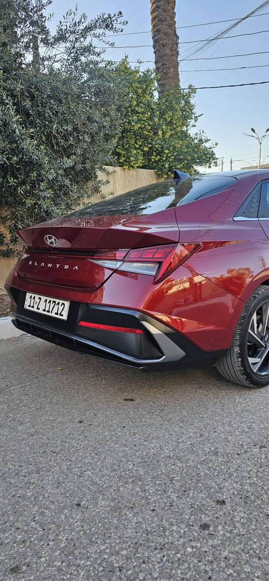 النترا 2024 وارد امريكي لون احمر دم الغزال رقم بغداد بأسمي تحويل ثاني يوم

 المواصفات :
 بصمة 
سلايد 
هندربريك بصمه
تشغيل عن بعد ،فول تحكم استيرن
 مود درايف 
اوتو بريك
 مانع انحدار  
رادار نقطة عمياء
 شاحن وايرليس 
تبريد منفصل بيانو
دشبول لد الوان متغيره
بك لايت لد 
ويل كب 17 
 شاشه متصله ديجتال 
محرك 2000 دوش
الممشى 7،000 m
السيارة مدوشمة جلد اصلي وفارش ارضيه

السيارة ليبل واحد بدون أي تبديل السياره بوضع الشركه جديده جداً كفاله عامه من كلشي ماعدا حادثها بارد بالجاملغ الخلفي فقط 

 مكاني بغداد السيدية 
***********
