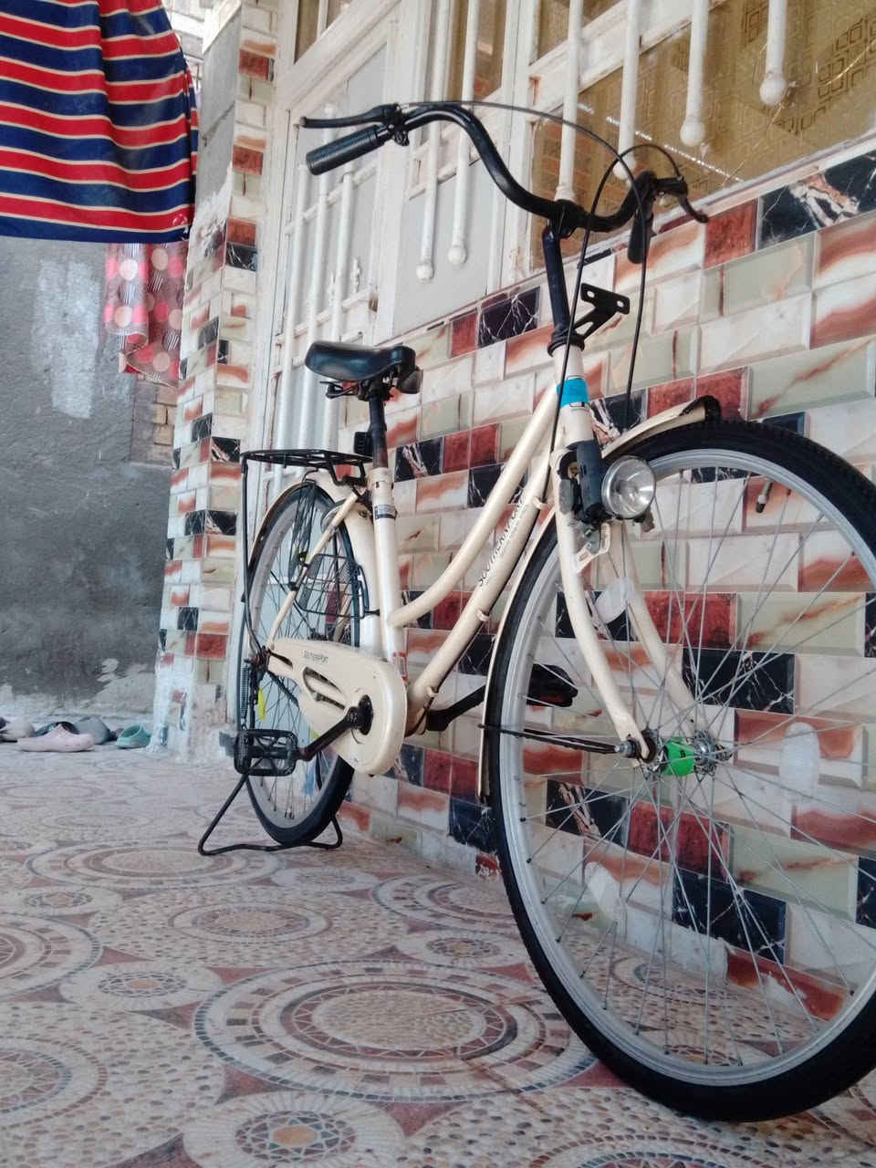 بايسكل نضيف شركه سانتوس ماصاله هواي من طلع من الحاويه. غراضه كامله  سعر 140وبي مجال وشراي بي خير ويدلل👍🥇


**إذا كنت صاحب هذا الإعلان وتريد حذفه لأي سبب، رجاءا أرسل رسالة إلى الدعم الفني**