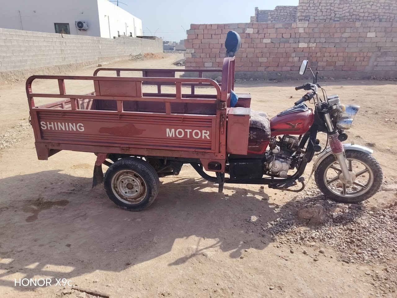 بسم الله  سلام عليكم خوان توجد ستوته مسجله موديل 2019 نضافه خير من الله سعر 1750وبيه مجال للشراي  ***********
