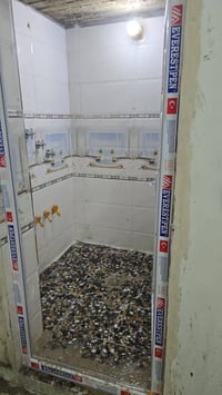 بيت جديد • ٣ غرف • الرشاد قرب لورفلي