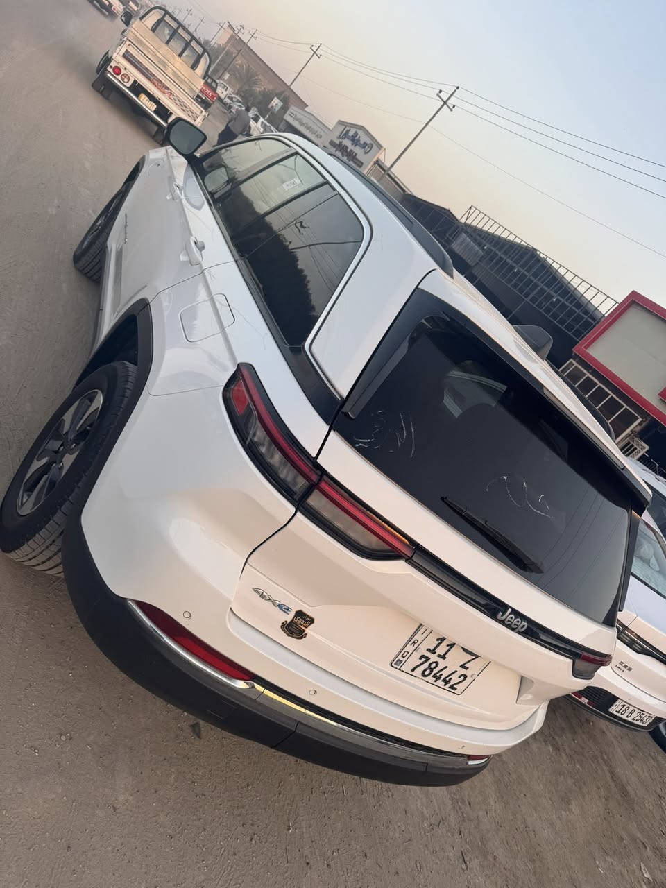 جيب لمتد وارد كلين تايتل
مكينة 2000 تيربو 
بانزين+هايبرد+بلك ان
مواصفات فول
رقم بغداد
السعر:$35.000
للاستفسار:***********
