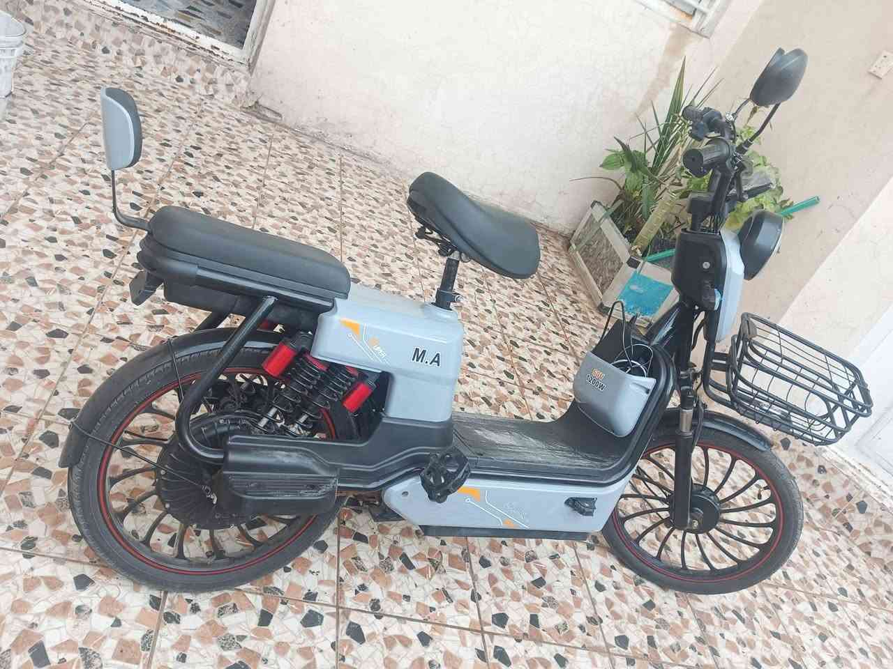 السلام عليكم
دراجة شحن 5 بطاريات نضيفات يقرن 11 
دراجة ما ناقصها لو برغي كامله و كلها جديده
السعر 450 و بيها مجال مكاني بغداد ابو غريب


**إذا كنت صاحب هذا الإعلان وتريد حذفه لأي سبب، رجاءا أرسل رسالة إلى الدعم الفني**