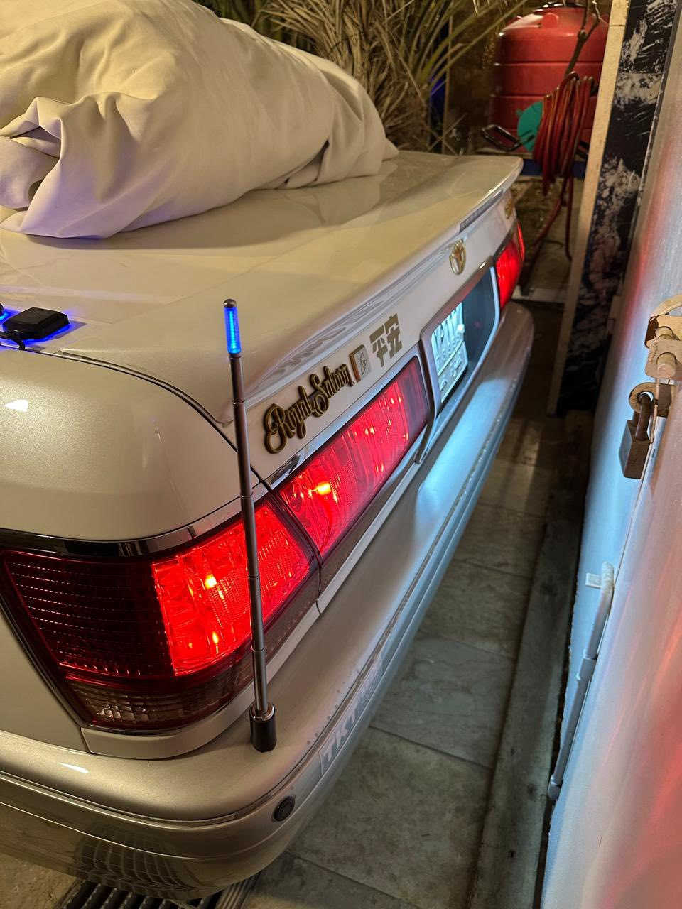 سلام عليكم 

ملكه او جنون للبيع مديل 99

رقم بصره  تحويل ثاني يوم 

كرستال شاصي 75

مكينه ديفور الكبير 

4 دكم سياره مفوله 

تبريد تدفئه اربع كشنات كهرباء 

ستيرن كهرباء 

ويل نجمه نفطي 16

لون خضراوي 

برده خلفيه 

زنون بلاد

جام اوتو

سيدي ست أقراص 

سياره مغلفه نانو 
السياره شرط برغي ما مفتوح بيها

كفاله عامه من 

الكص والنقل جثه واصوليات وصبغ وفتح 

العنوان بصره  الفاو 

رقم الهاتف ***********
السعر ١٨٠ وبيه مجال كلش قليل  ماعجبك سعر اندعينه 

تجي وتشوف بعينك سياره جديده كارتون احله من الصور الشراي يتصل ويدلل
