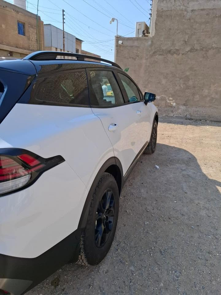 * كيا سبورتج X-Pro Prestige أو Prestige 2024
فول الفول 1*1 مواصفات كاملة
محرك 2.5L GDI
قوة 187 حصان
جير أوتوماتيك 8 سرعات
دبل AWD دائم
وضعيات قيادة متعددة (Sport / Smart / Snow / Terrain)
دفلوك وسطي (Center Lock)
جنوط 17 إنج خاصة X-Pro مع إطارات All-Terrain
فتحة بانوراما
شاشة عدادات رقمية 12.3 إنج
شاشة معلومات وترفيه 12.3 إنج
Apple CarPlay
Android Auto
كاميرات 360 درجة
كاميرات بالنظام الجانبي عند تشغيل الإشارة
رادار أمامي
رادار الحفاظ على المسار
رادار النقطة العمياء
مثبت سرعة ذكي
فرملة طوارئ أوتوماتيكية
حساسات أمامية وخلفية
باب خلفي كهربائي
تشغيل بصمة
دخول ذكي بدون مفتاح
مقاعد جلد
مقاعد أمامية كهربائية
تدفئة مقاعد أمامية
تبريد مقاعد أمامية
تدفئة مقود
شاحن لاسلكي
إضاءة LED كاملة
سقف أسود )
ممشى 34 ألف
وارد أمريكي
السعر المطلوب 215 ورقه
راسلني ادزلك حادثها
***********
