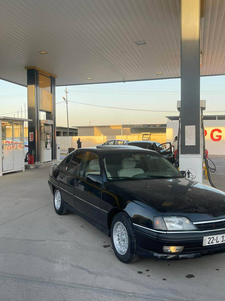 ئۆمیگا مۆدێل ١٩٩٢ چوارجام کارەبا سلایت کارەبا  گێر عادی عامە لەسەر ساغە یەک جمبی خەفیفی پشتەوەی هەیە هەمووشت بەشرت بەشەرتی بەناو کردن
٣٧ وەرەقە
0750 8973278 أربيل, العراق
