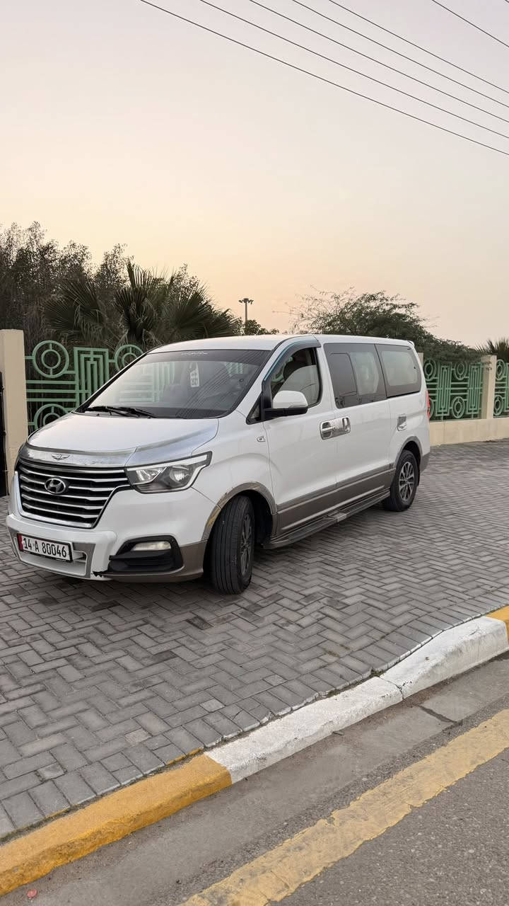 السلام عليكم ستاركس مديل 2019مفتوح محوره سبلاين 12سياره كفاله عدا شخط بل باب الاسلايت  جاهزه تايرات حدايه تبريد مصفره هيئه وضريبه رقم بصره باسمي الاستفسار *********** مكانه السياره بصره
