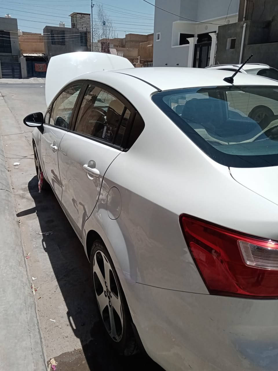 السلام عليكم ريو 2013 خليجي محرك 1600 قطرتين رقم بابل باقي المواصفات معرفه سنور مرفوق بالصور المكان كربلاء *********** واتساب
