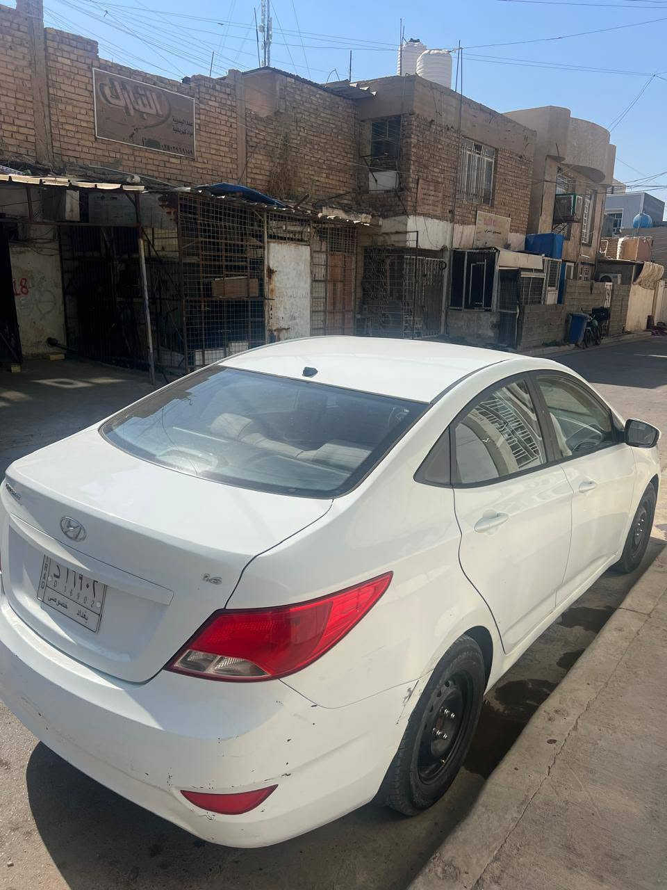 السلام عليكم اكسنت موديل ٢٠١٦ بيها طخات بسيطه وتبريد نقص غاز السعر ٨٩وبيها مجال  الاستفسار الاتصال ع رقم مكلف بلنشر *********** محرك ١٦٠٠

