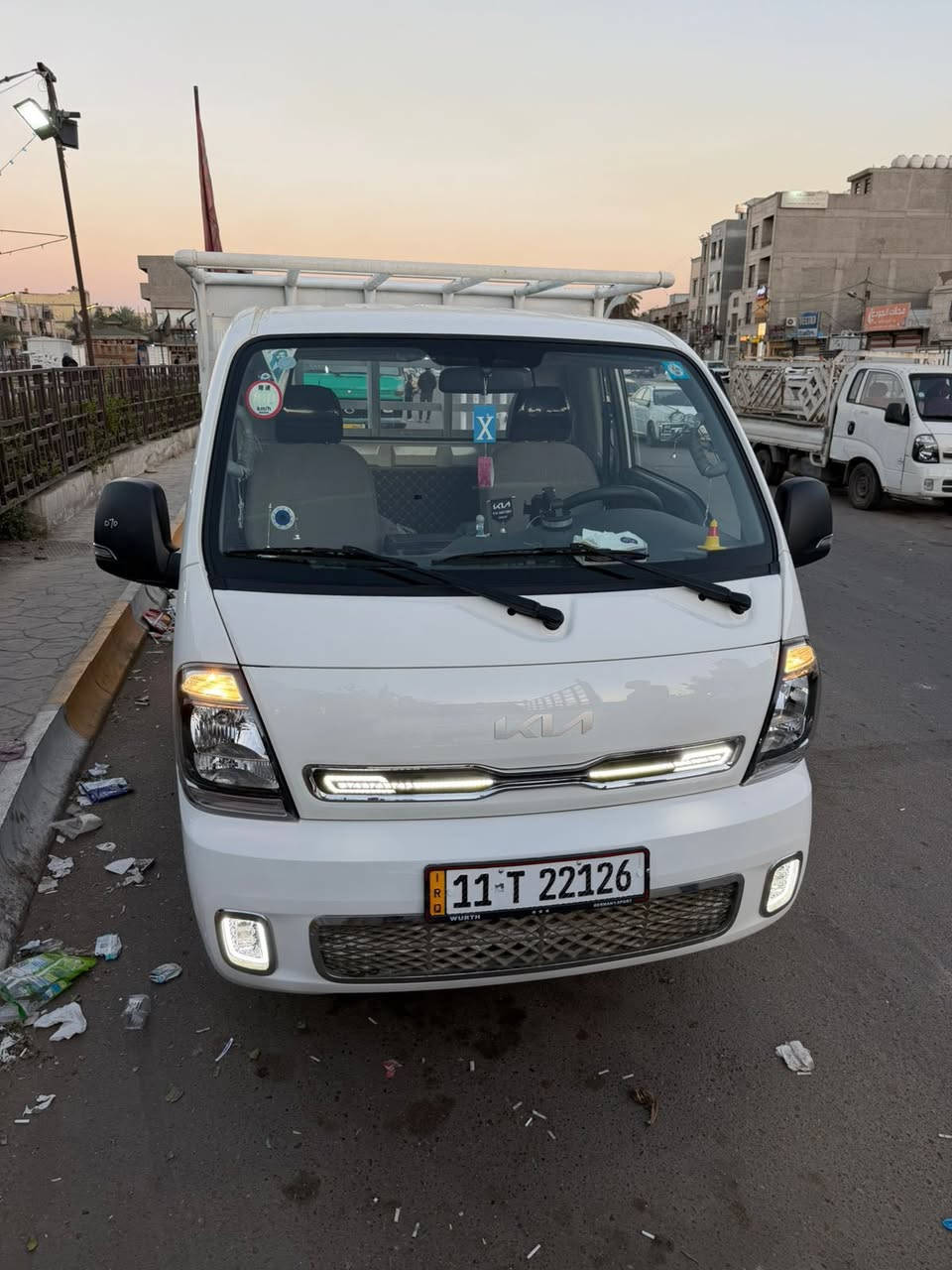 سلام عليكم كيا بنكو للبيع موديل 2025 
( سياره بدون محجر ) 
سياره مكفوله كفاله عامه بأسمي تحويل ثاني يوم 
ماشيه 17 الف حقيقي مكاني بغداد حي القاهره 
***********
