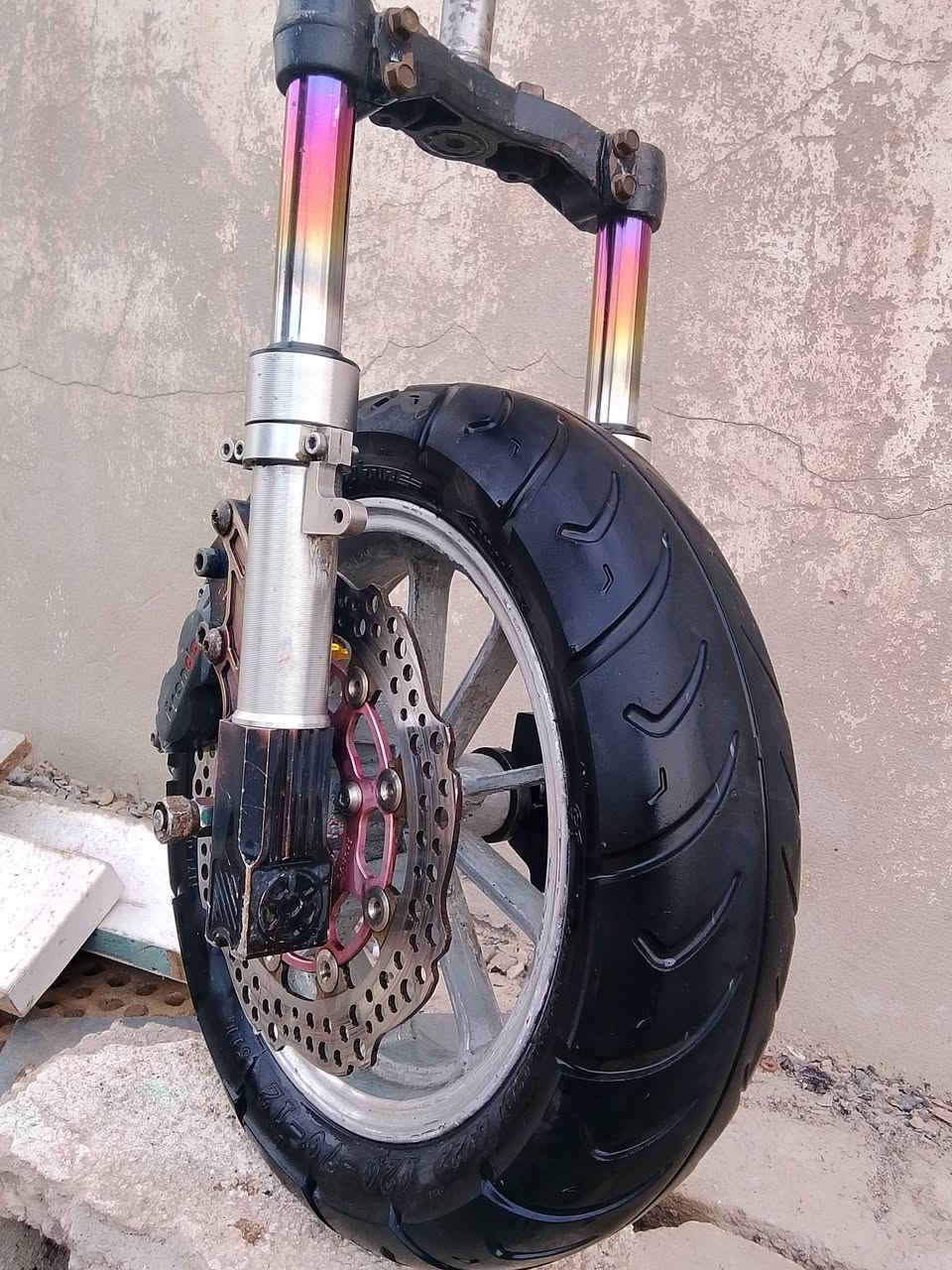 سلام عليكم شباب صدرنفخ كامل سكنس جبلي فحل عام السعر 250 موجود واتساب ***********
