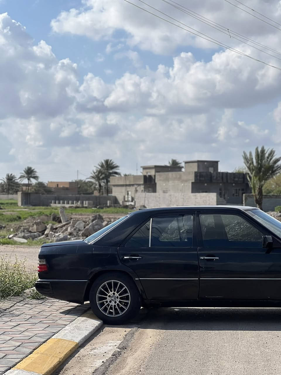 السلام عليكم #للبيع #مارسيدس دب🐻 موديل88كيرومحرك بطه2500رقم شمالي سنويه نافذه بل2025شرط التحويل بدون تبخير وبدون تنقيص صدرجديد البوش الزيتيه تعبانه تايرات جدد داخل جديد كهربائيات شغاله تبريد كامل بس بي ليك منضومه كامله #السعر57وبيها مجال شي قليل المكان صلاح الدين تكريت للأستفسار***********
