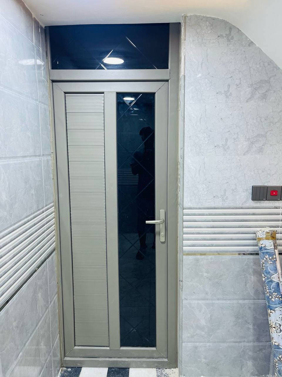 معمل الشمري للالمنيوم يقدم اجود انواع الكاونترات الالمنيوم والا hdf 
واجود انواع الابواب الصحيات و الابواب الداخلية بانواع PVC و الالمنيوم وباكافه الالون و الاشكال
ويقدم ايضا الشبابيك الالمنيوم وال PVC 
وال محجرات الدرج والحدائق الالمنيوم بكل الالون والاشكال
و باسعار تنافسيه
 العنوان عوفي مجاور قصابيه المسعودي
للاستفسار الاتصال ***********
