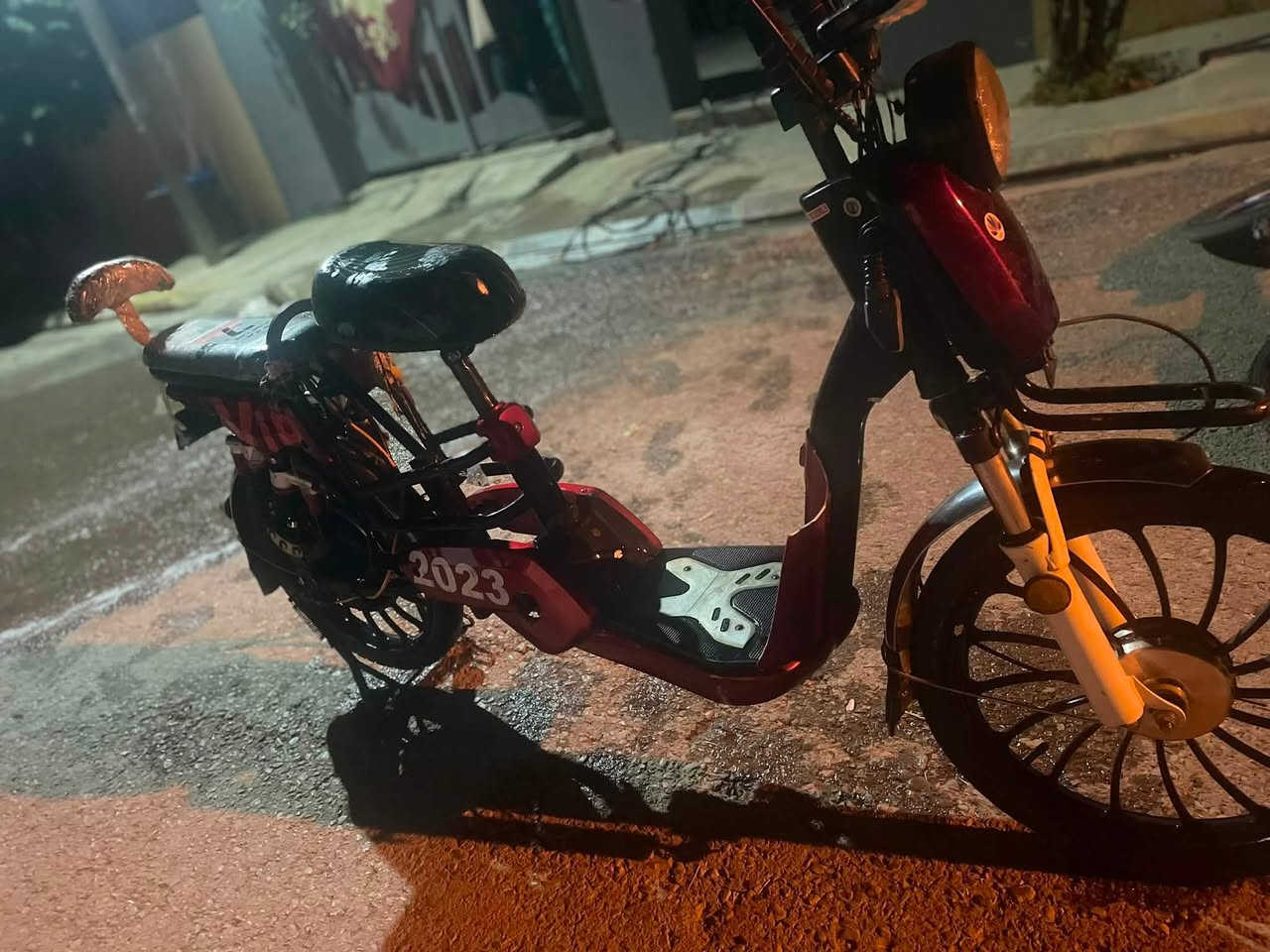 اسلام عليكم به ناوى خودا:پاسكيل شه حن🚴‍♂️بؤ فروشتن🗽بى پاتريه پاترى له سه ر نييه🔋به س تا بلى پاك و جوان ماوه ته وه لايت ئيش ئه كا بى عه يبه ته نها پاترى له سه ر نييه وه به نسبه ت سعره كه ى ته نها ته نها١٢٠هه رزانى ليره يه👋🩵🧿


**إذا كنت صاحب هذا الإعلان وتريد حذفه لأي سبب، رجاءا أرسل رسالة إلى الدعم الفني**