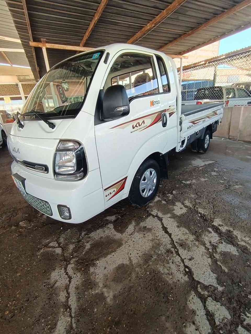 السلام عليكم للبيع كيا بنكو نثية محرك 2700 موديل 2024 مكفولة من الصبغ والتبديل رقم قادسية انكليزي تحويل ثاني يوم جاهزه العنوان الديوانية السعر 155 وبيها مجال بسيط استفسار ع الرقم ***********
