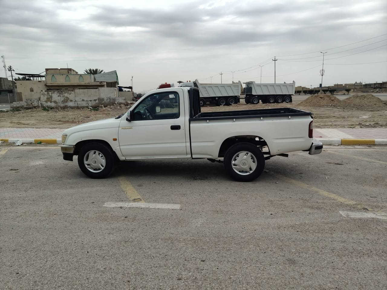 السلام عليكم بيكم جمره /2001/ رقم بغداد/بسمي تحويل ثاني يوم/مكفولة كفاله عامه سعر 88 وبيه مجال بسيط بيع مستعجل رقم تلفون ***********
