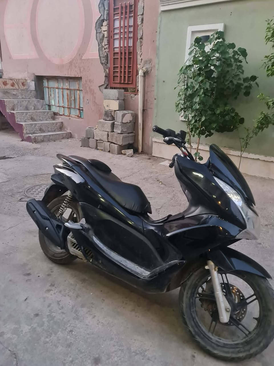 دراجه البيع بيس اكس جيل الاول سعر مليون 250بيها مجال عنون ديالى بعقوبه تقاطع الساده رقم ***********
