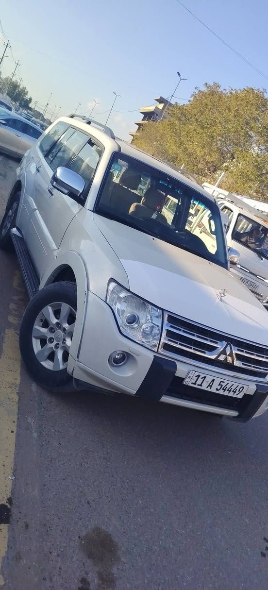 باجيرو ٢٠١٠ حبتور فول مواصفات ٧ راكب ابيض صدفي
المواصفات
*ويل كب
*دمام خلفي
*فول تحكمات ستيرن ٣ جهات
*كشنات كهرباء جهتين وجلد
*مري شفط
*حساسات خلفيه
*فتحه سلايت
*لايتات عدسات وزنون
*شاشه فول مواصفات وابل كار بلي وكامره خلفيه
*فور ويل درايف حقيقي
السياره مفوله واستخدام قليل ما متعوبه محركه 3500cc المرغوب مكينه وكير نضيفات بدون مشاكل وبيه تخم تاير جديد وادامه كاملة على منظومة الاحتراق وبيه عزل حراري وعزل طسه كامل

السياره بيه فقط صبغ جاملغ امامي يمنه وطخه بحافة البنيد 
السياره رقم بغداد شبه مميز هزه وسنويه جديده باسمي تحويل مباشر
للبيع فقط ب١٣٨ وبيه مجال

المكان العامريه الشراي يتصل ***********
