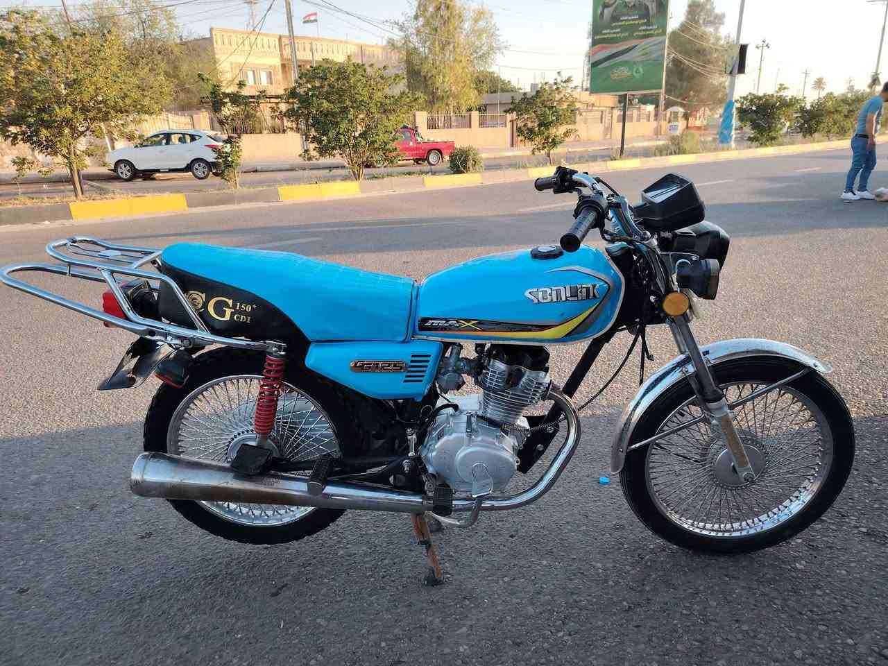 للبيع 4 كير موديل 2022 سعره 425 وبي مجال الشراي يتصل ***********
