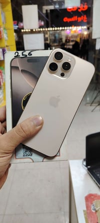 ايفون 16 برو ماكس • ٢٥٦ • بطارية ١٠٠٪