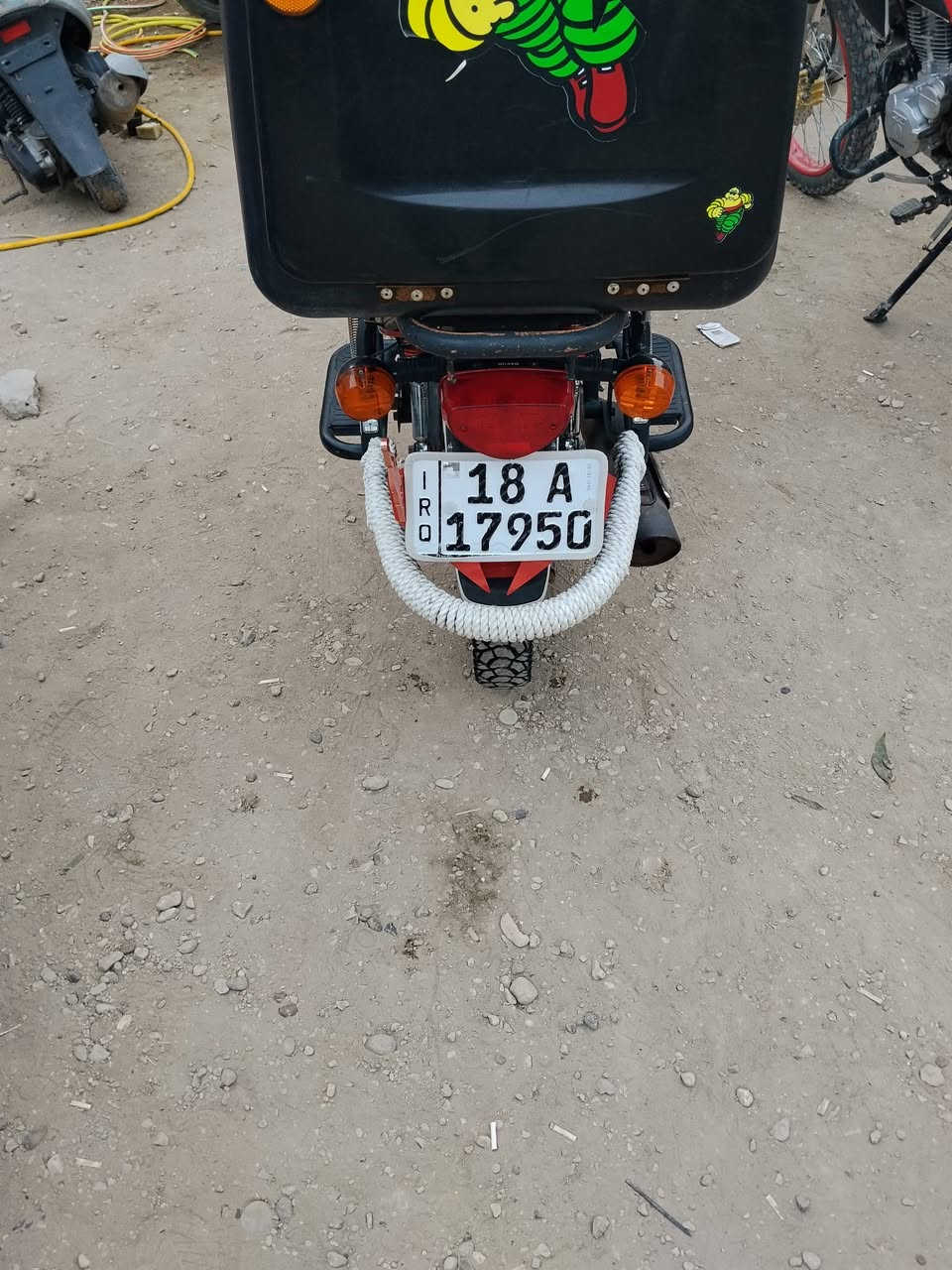 السلام عليكم دايون نفخ موديل 23 رقم بابل بأسمي تحويل ثاني يوم دراجه كامله نقص برغي مابيه مكفوله كفاله عامه محرك 150 تجي اذا بيه شخط ترجع وكروتك عليه سعره 2100 وبيه مجال للتواصل *********** مكاني حله مركز
