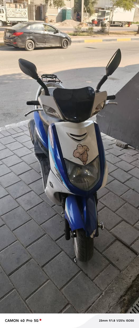 سلام عليكم
سكنس 140
دراجه نضيفه 
مراوس بشحن 
للتواصل *********** واتساب
