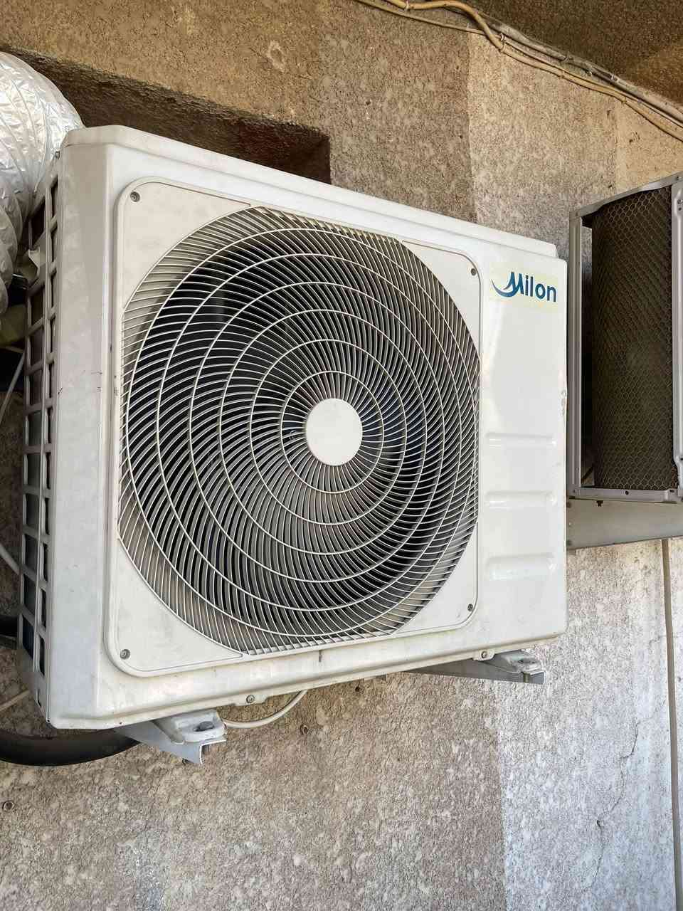 ً
السلام عليكم 
سبلت كنتوري طنين ميديا غاز 410 
نضافه 90 بلميه شغال ومابي اي نقص هوا كلش بارد تجي تفحص وتفتحه وتاخذه مكاني بغداد 
سعره 450 
***********

