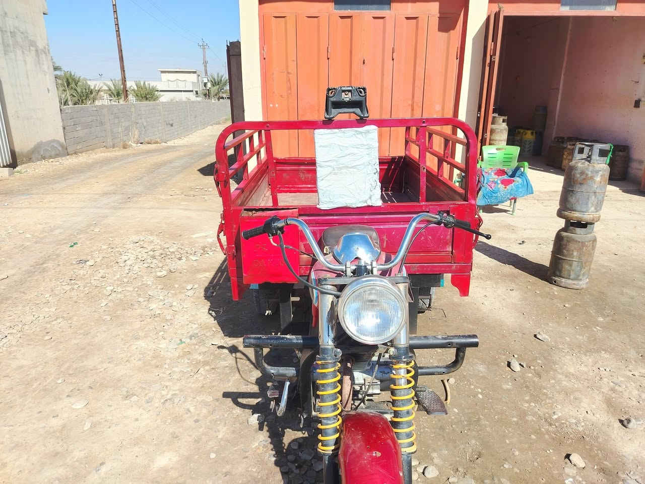 ستوته للبيع موديل 18 جاهزه محرك كهربائيات تايرات سلف هندر السعر 950 واسط العزيزيه
***********
***********
