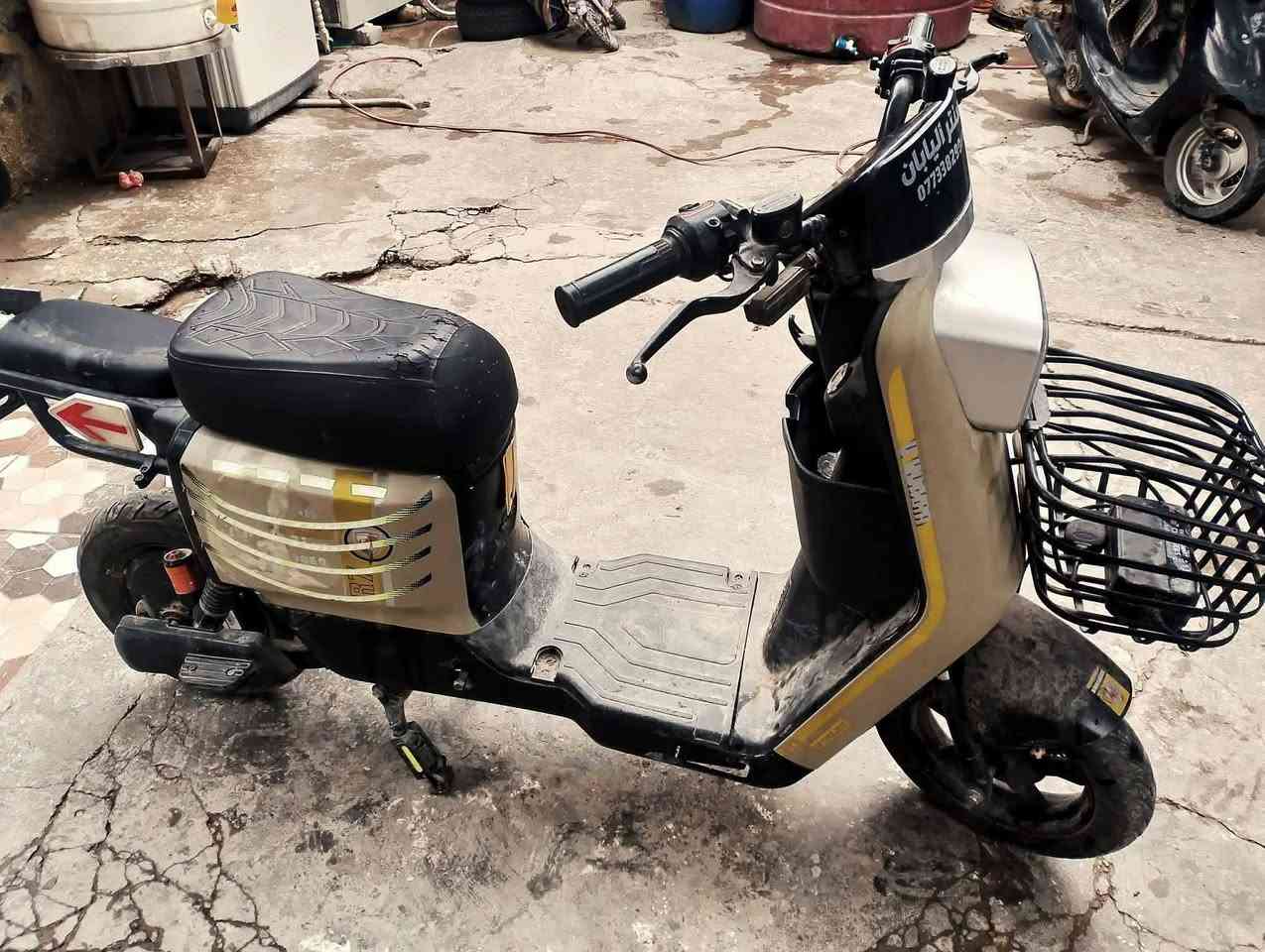 دراجه شحن حديثه  بس بطاريات واكفات  السعر 175 وبيها مجال قليل


**إذا كنت صاحب هذا الإعلان وتريد حذفه لأي سبب، رجاءا أرسل رسالة إلى الدعم الفني**