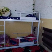 تخت نوم مال اطفال طابقين للبيع  سعره. 120 او بي مجال07728597854