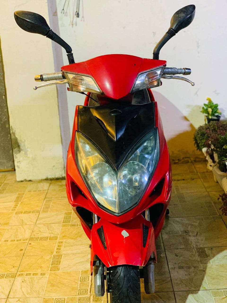 دراجة رايسنك كوري نوزل محرك 150
عداد سرعه الكتروني وبنزين 
قفل سترين وجنطه ختم واحد 
شلعه ومعدل ونعومه فول 
السعر/475 وبيها مجال لشراي 
حله مركز المدينة 
***********
