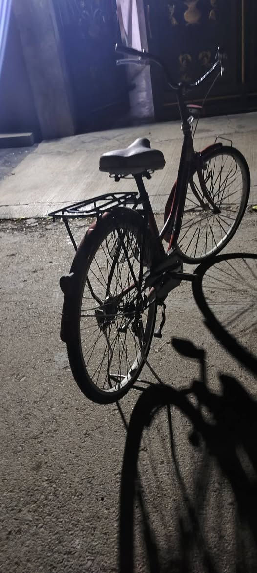 سلام عليكم بايسكل للبيع السعر 80وبي مجال مكان خلف الاطفاء


**إذا كنت صاحب هذا الإعلان وتريد حذفه لأي سبب، رجاءا أرسل رسالة إلى الدعم الفني**